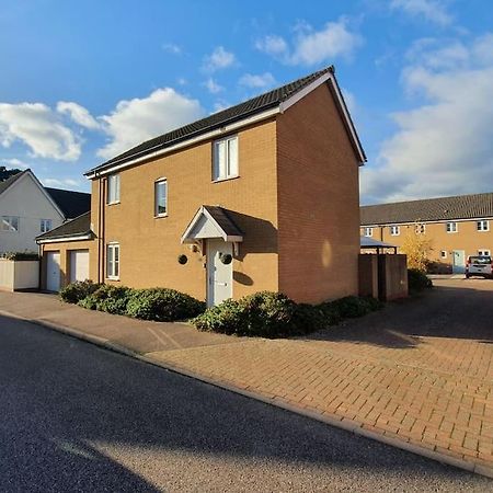 Classy Family House-Gym-Free Parking-Train Station Villa Exeter Exterior photo